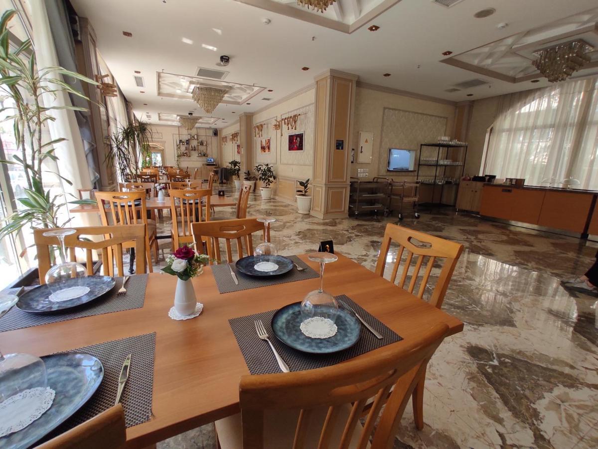 Golden City Hotel Baku Kültér fotó
