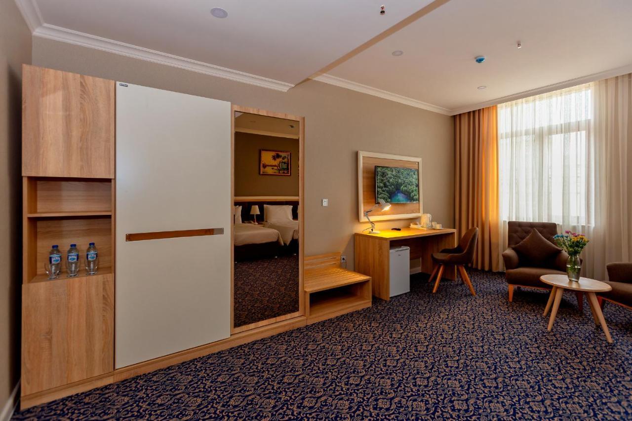 Golden City Hotel Baku Kültér fotó