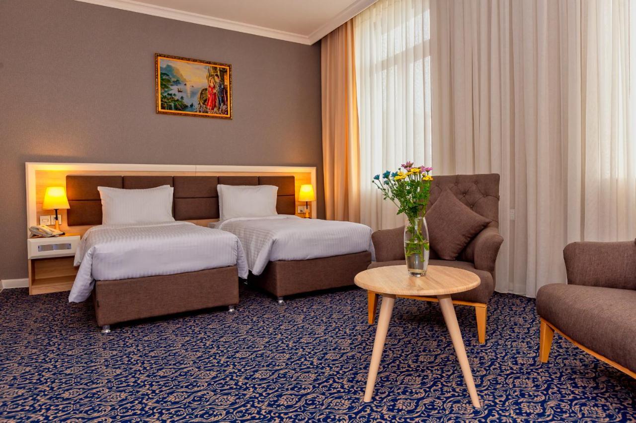Golden City Hotel Baku Kültér fotó